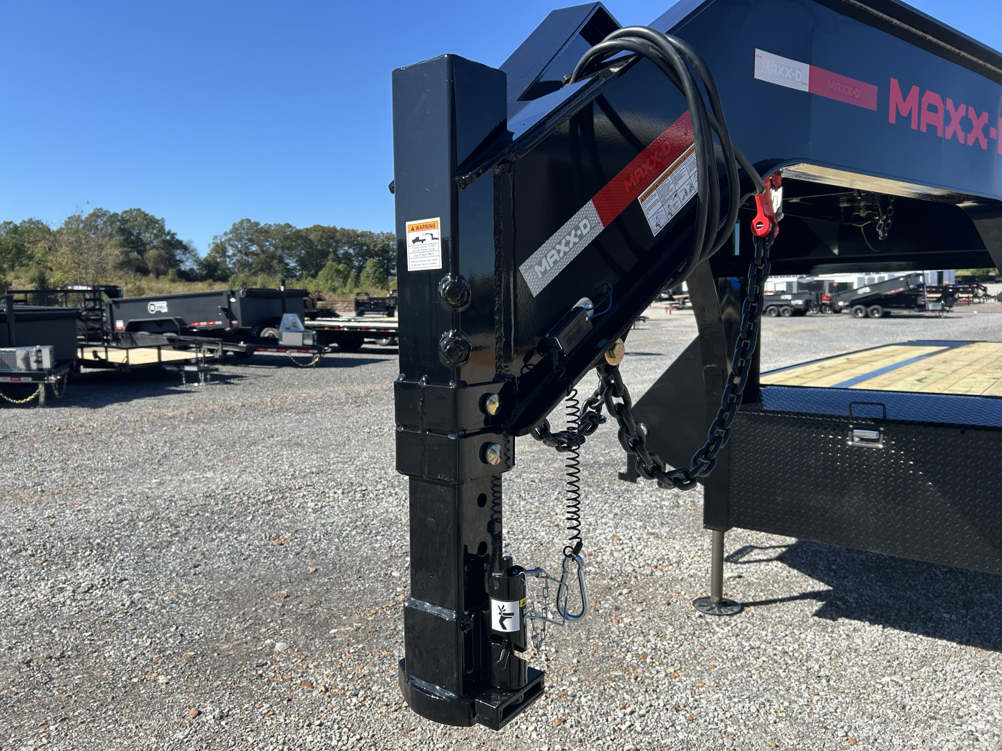 New 2026 MAXXD Hydraulic Dovetail Gooseneck Trailer | 102" x 36' | 40K GVWR