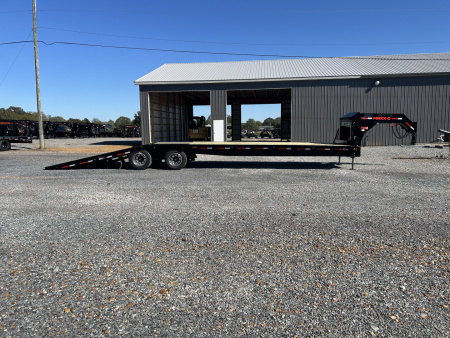 New 2026 MAXXD Hydraulic Dovetail Gooseneck Trailer | 102" x 36' | 40K GVWR