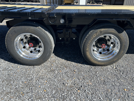 New 2026 MAXXD Hydraulic Dovetail Gooseneck Trailer | 102" x 36' | 40K GVWR