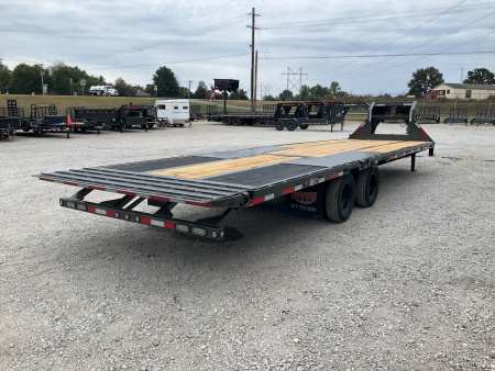 New 2026 MAXX-D 102”x32’ Gooseneck Hydraulic Dovetail Flatbed w/ Duals – YDX
