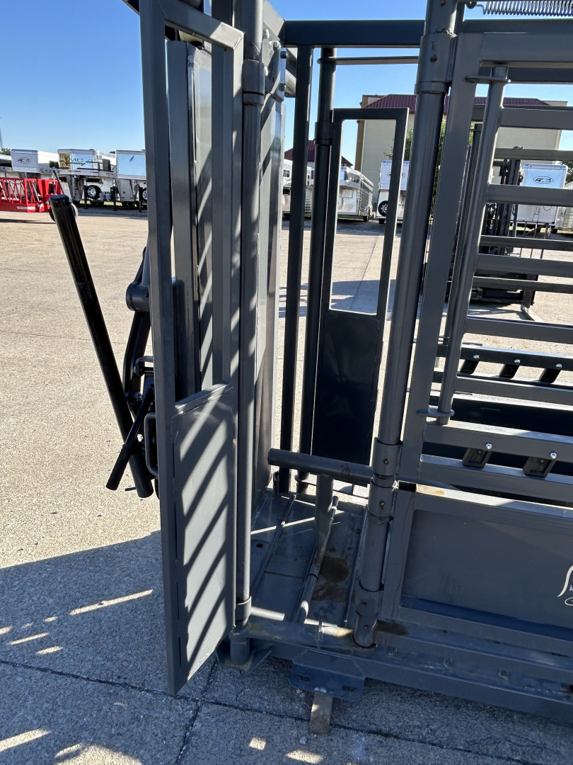 New 2026 Other M1200 Cattle Squeeze Chute w/ Palpation Cage Livestock Equipment