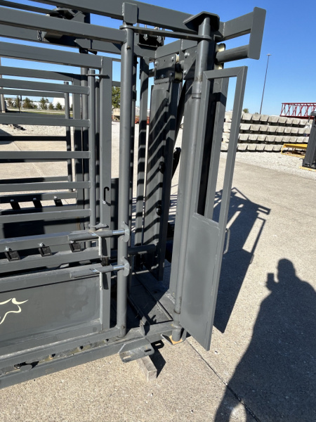 New 2026 Other M1200 Cattle Squeeze Chute w/ Palpation Cage Livestock Equipment