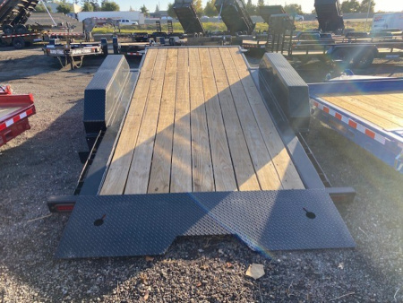 New 83x22 Tandem Axle 15.4K Tilt Trailer