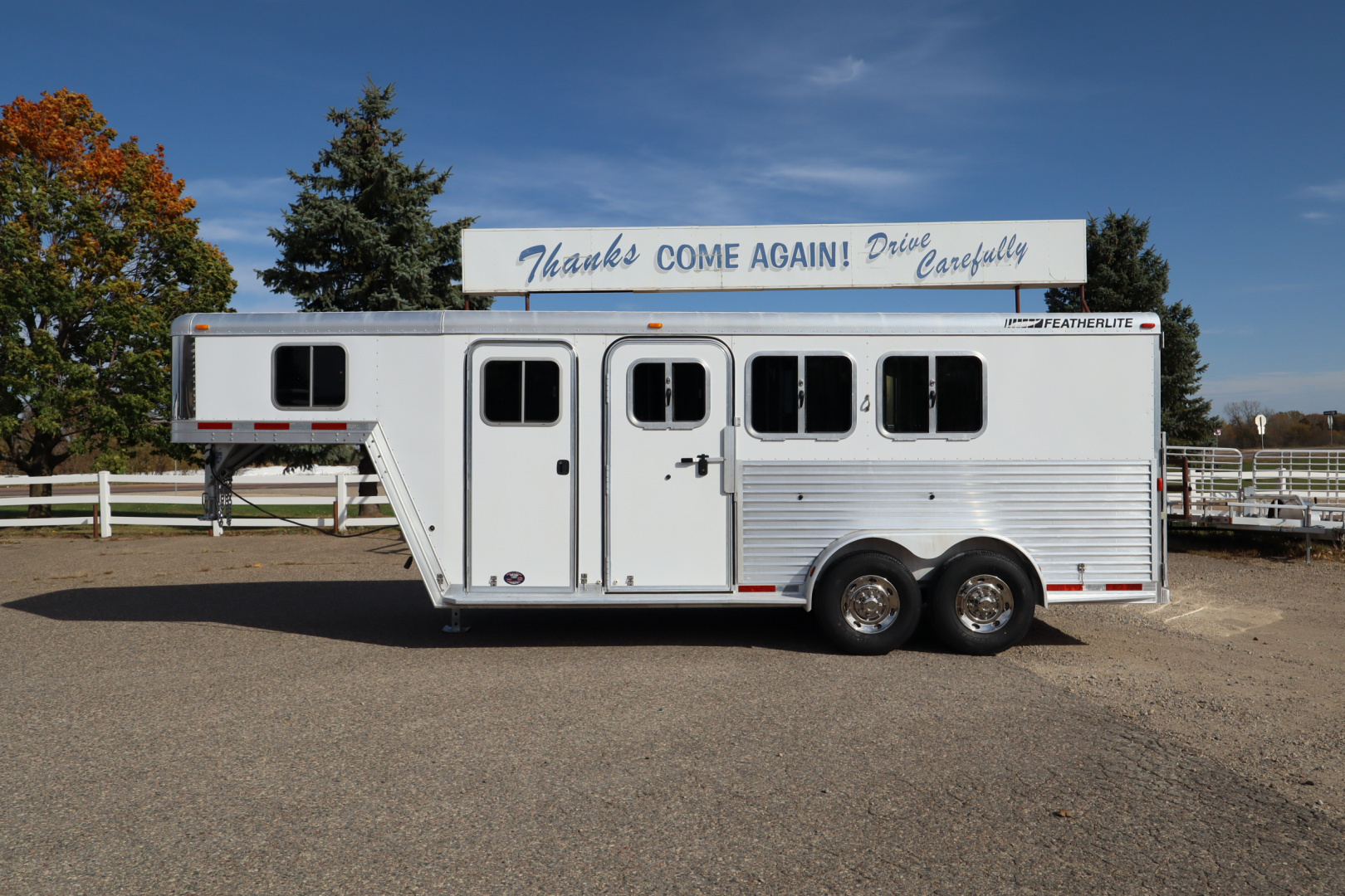 Used 2004 Featherlite Trailers 3 Horse GN Horse Trailer
