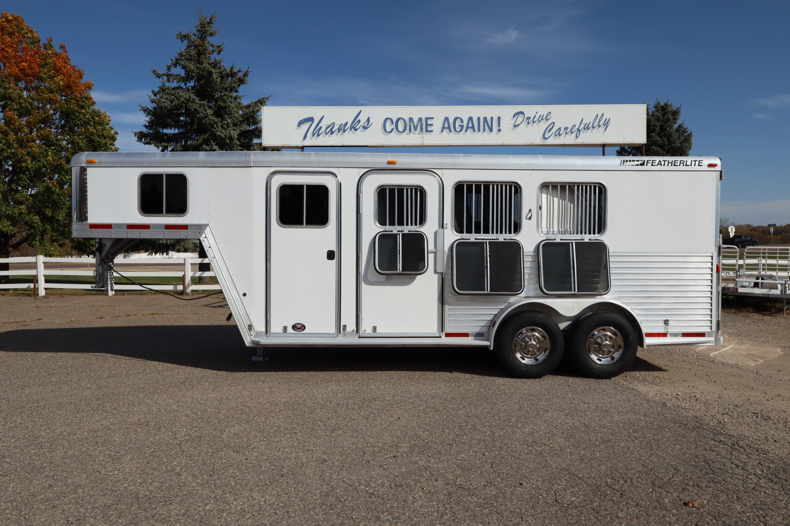 Used 2004 Featherlite Trailers 3 Horse GN Horse Trailer