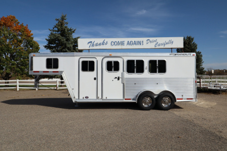 Used 2004 Featherlite Trailers 3 Horse GN Horse Trailer