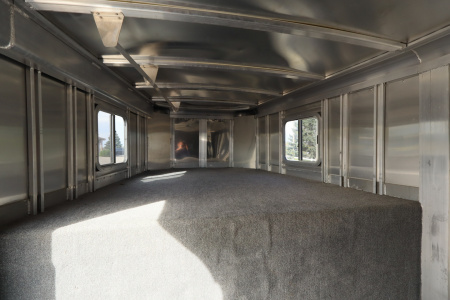 Used 2004 Featherlite Trailers 3 Horse GN Horse Trailer