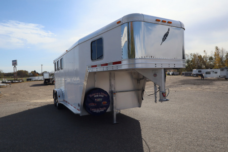 Used 2004 Featherlite Trailers 3 Horse GN Horse Trailer