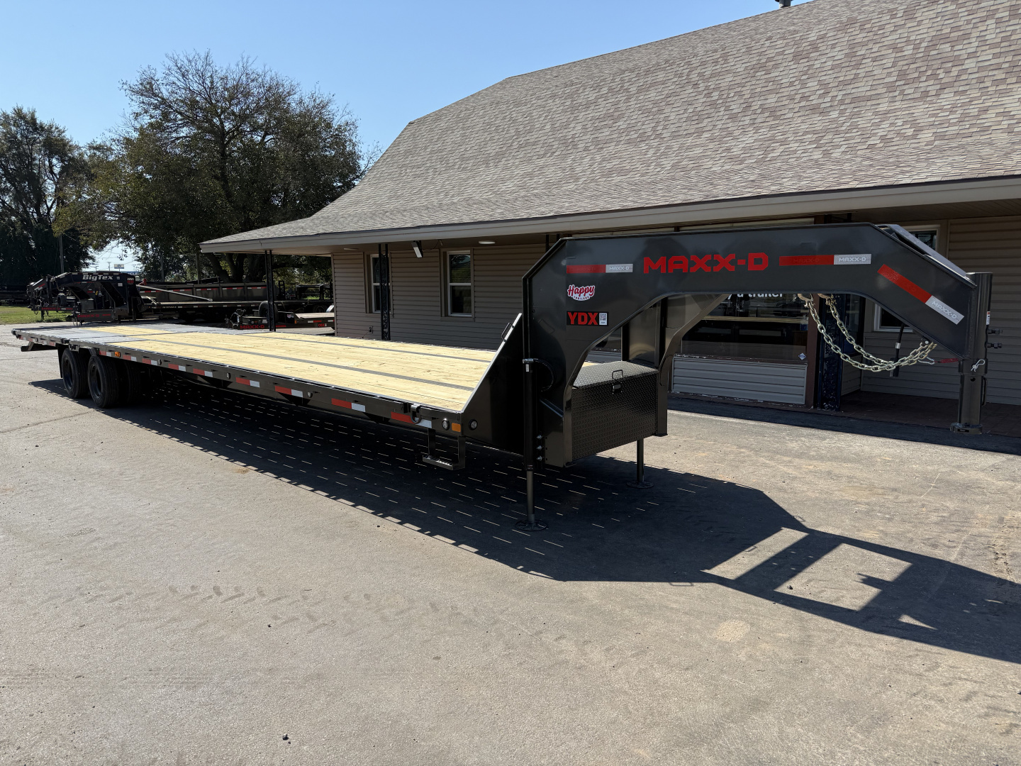 New 2026 102”x40’ MAXX-D GN Hydraulic Dovetail w/ Duals – YDX