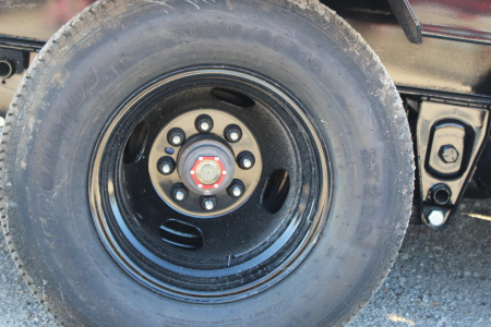 New 2026 PJ TRAILERS 102" x 25' PL Flatbed Trailer