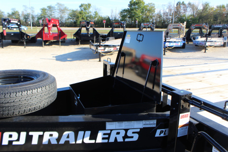 New 2026 PJ TRAILERS 102" x 25' PL Flatbed Trailer