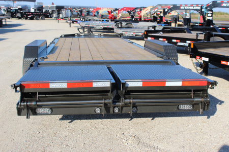 New 2026 MAXX-D EHX 83"x22' Equipment Trailer