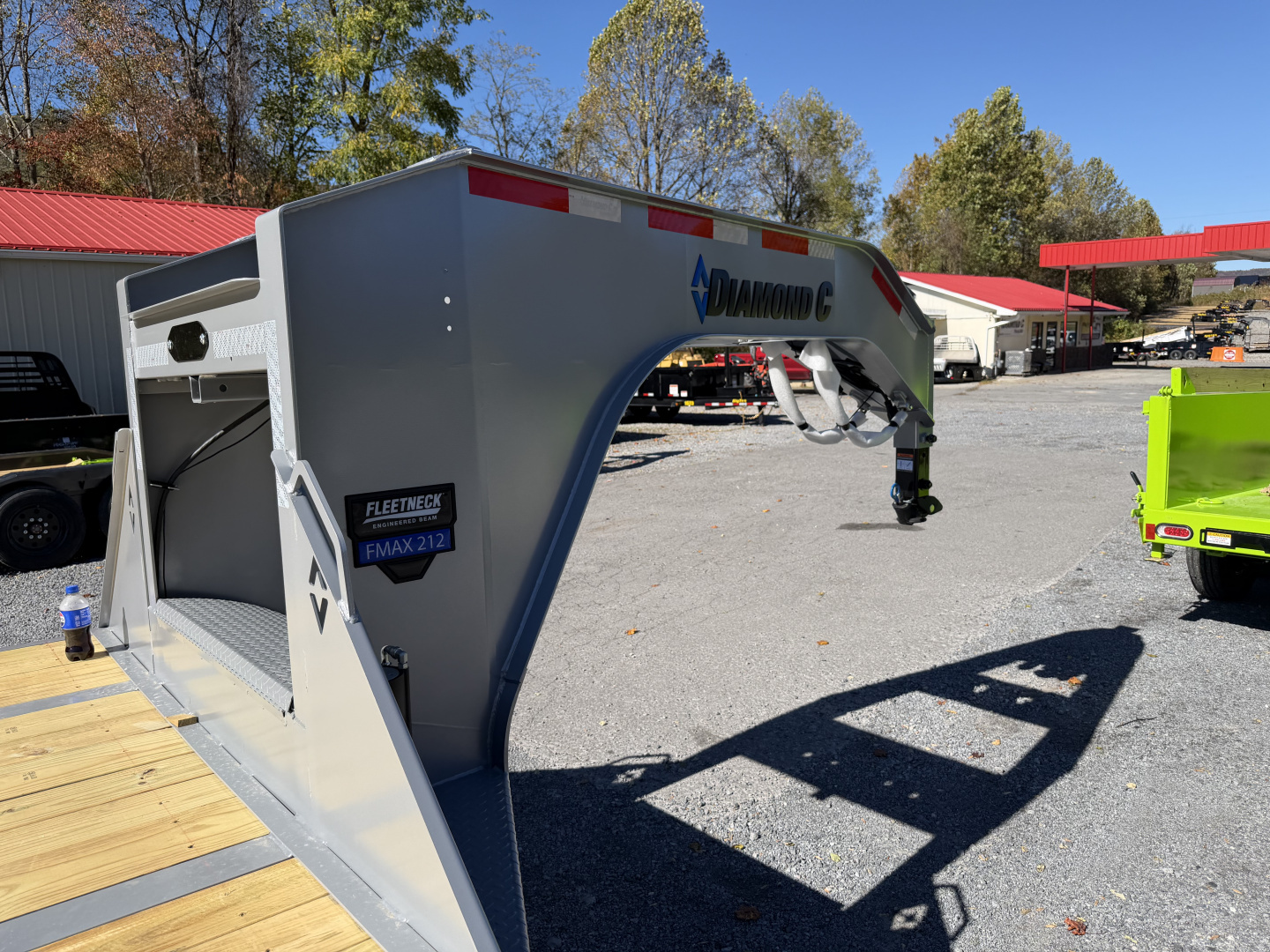 New 2026 Diamond C FMAX212 GOOSENECK TRAILER HYDRO JACKS & DOVE ALUMINUM OUTER RIMS 17.5