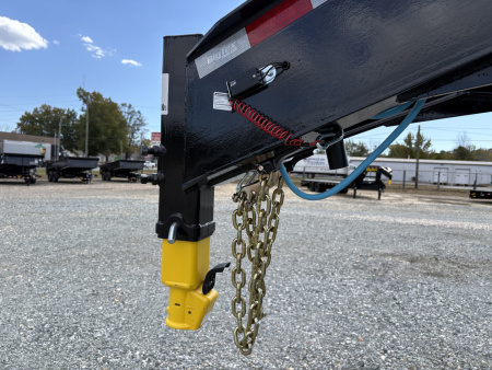 New 2026 Big Tex Trailers 28+5 22GN Gooseneck w/ Mega Ramps Flatbed Trailer