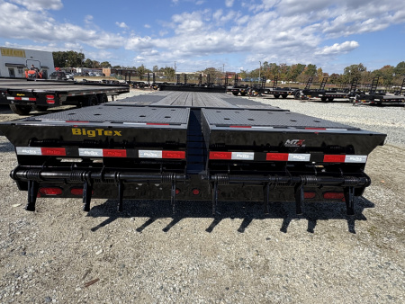 New 2025 Big Tex Trailers 20+5 25PH Over Deck Pintle w/ Mega Ramps Equipment Trailer *Take an additional $400 off with an instant rebate thru 5/31