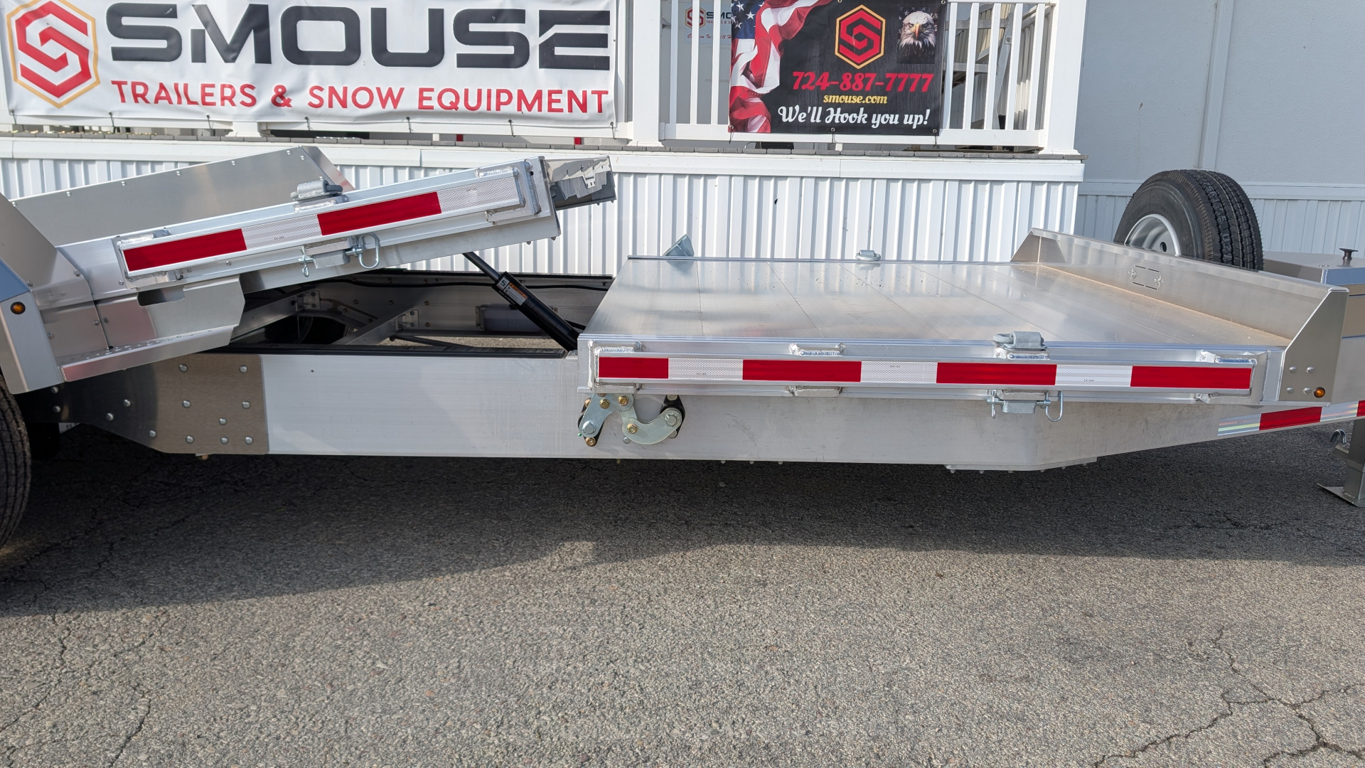 New NEW 2025 EBY 22' (6' + 16') HD Tradesman SPLIT TILT ALUMINUM Equipment Trailer