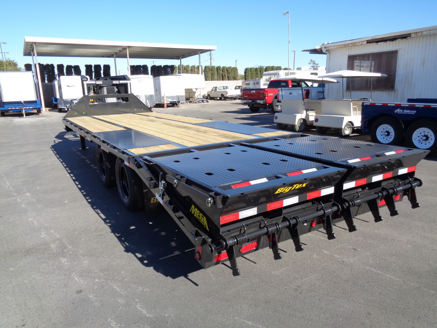New 2026 Big Tex Trailer * 22GN-25D5A * 25ft Tandem Dual Wheel Gooseneck Trailer W/ Mega Ramps