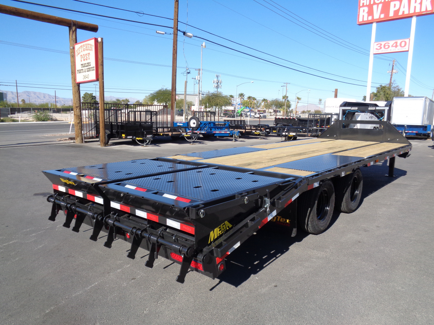 New 2026 Big Tex Trailer * 22GN-25D5A * 25ft Tandem Dual Wheel Gooseneck Trailer W/ Mega Ramps