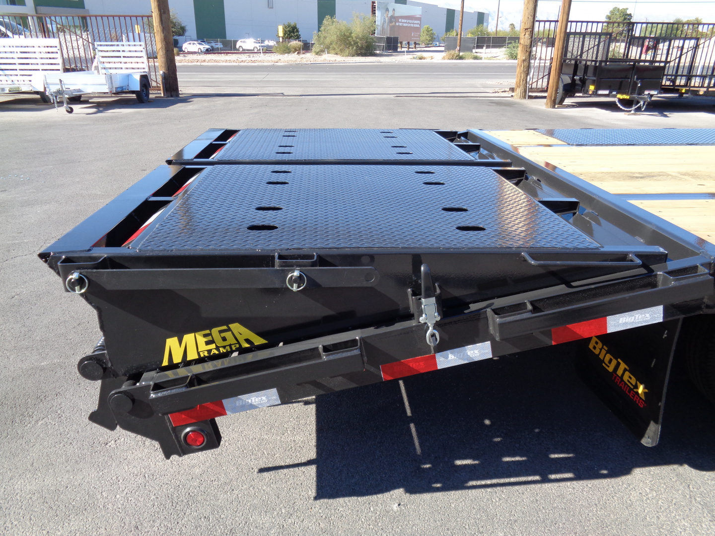 New 2026 Big Tex Trailer * 22GN-25D5A * 25ft Tandem Dual Wheel Gooseneck Trailer W/ Mega Ramps