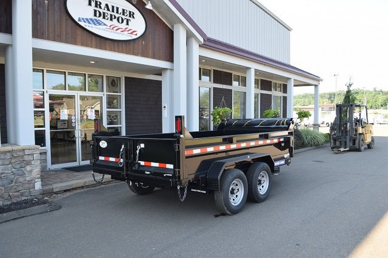 New Sure-Trac 6′ X 12′ LOW PROFILE DUMP TRAILER 9.9K