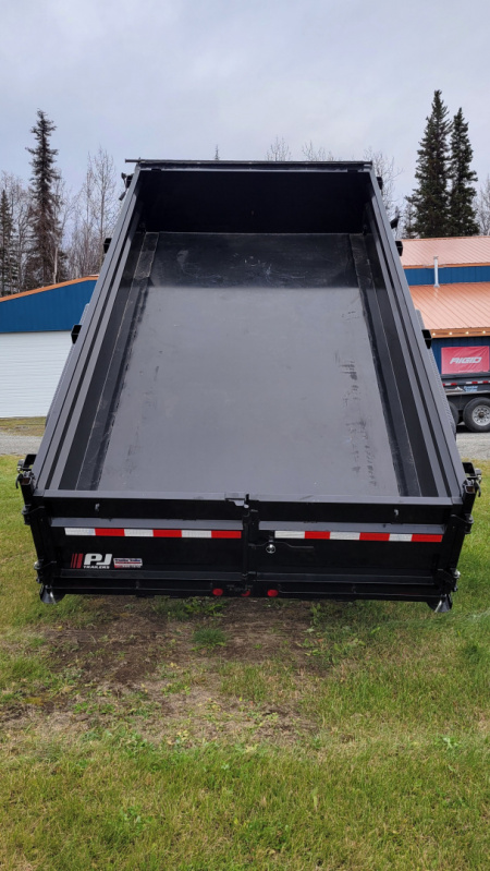 New 2025 PJ Trailers DL Dump Trailer
