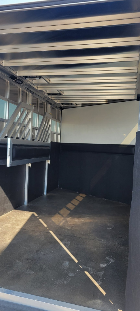 New 2025 Frontier Trailers Colt Big Sky Combo 3-Horse Slant