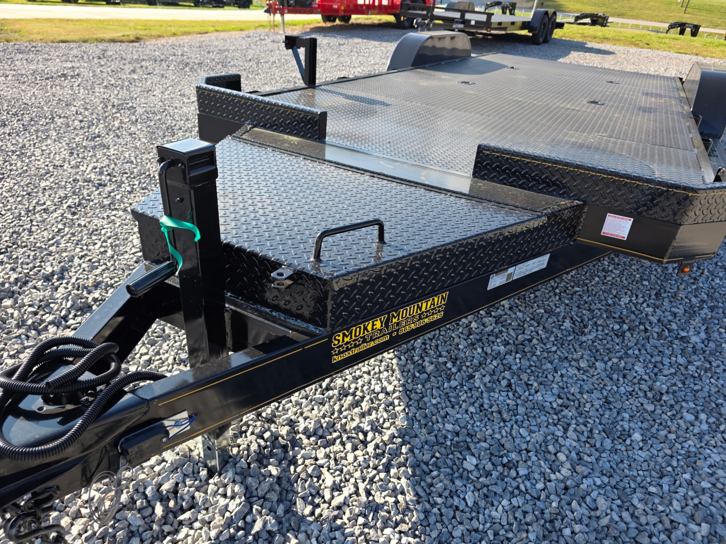 New 2026 P & T Trailers 7K 82X20 CARHAULER STEEL 5'' C CHANNEL SU Equipment Trailer