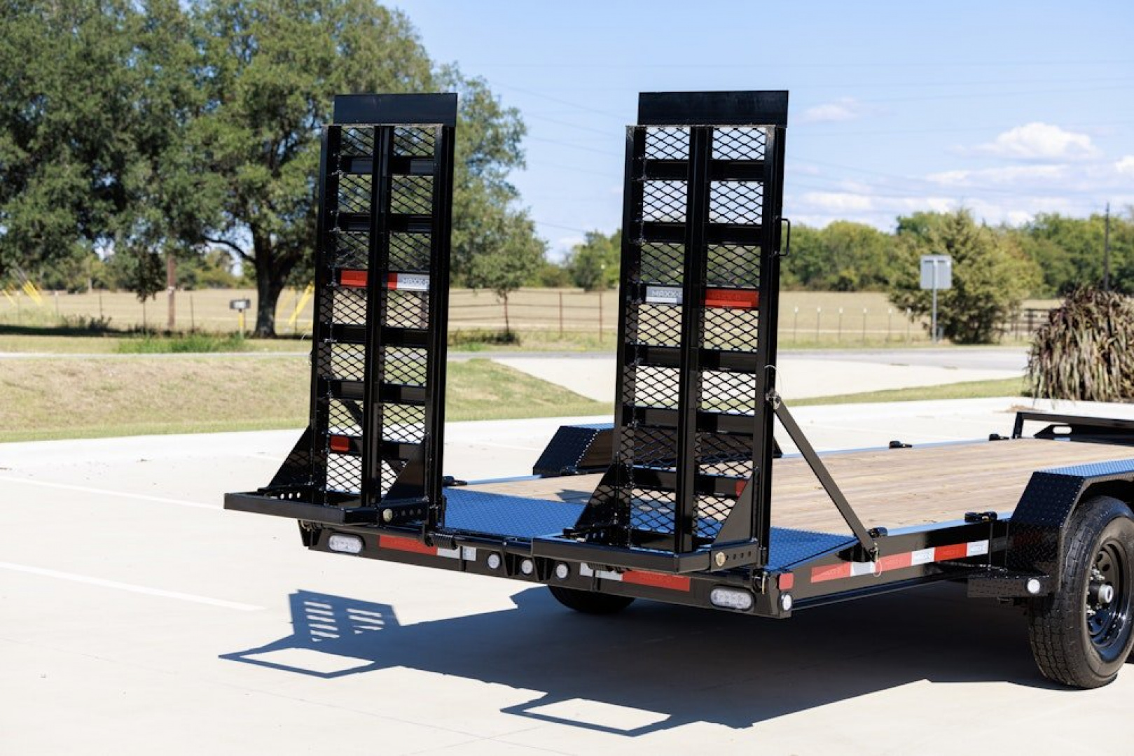 New 2026 MAXX-D 20' EHX Equipment Trailer