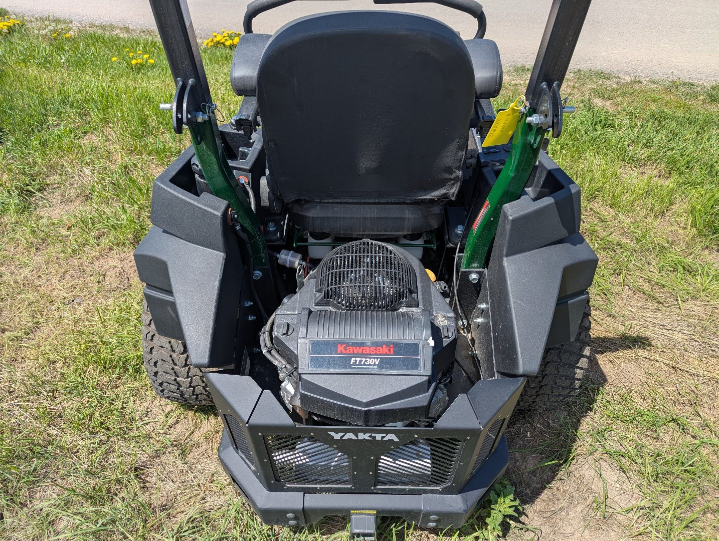 New 2025 Yakta YXR610 Lawn Mower