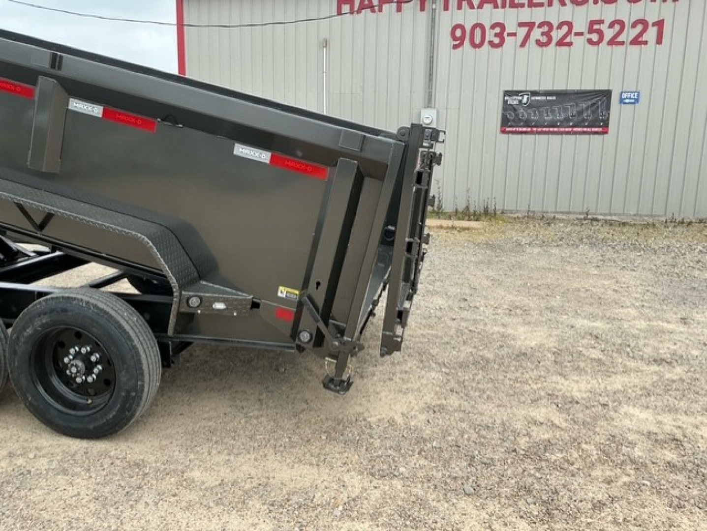 New 2026 MAXX-D 83”x16’ BP Dump w/ 36” Sides – DJX