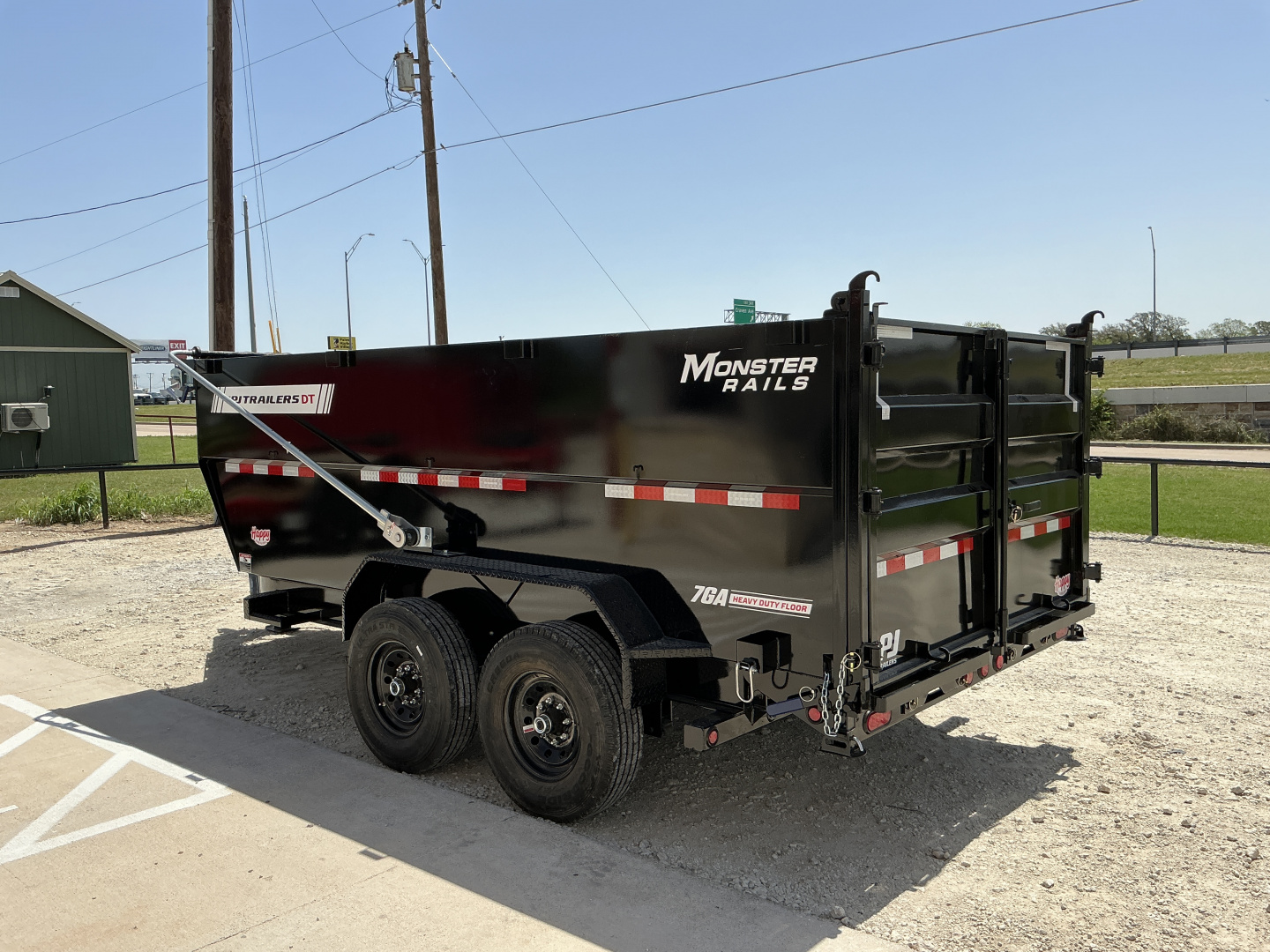 New 2026 PJ 83"x14' BP Tandem Axle Low Pro Telescopic Dump w/ 48" Sides – DT Voyager Package