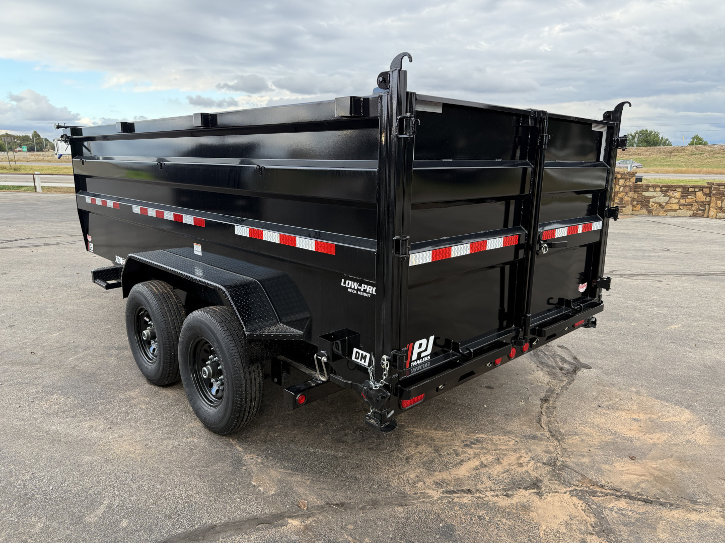 New 2026 PJ 83"x14' BP Tandem Axle Low Pro High Side Dump w/ 48" Sides – DM