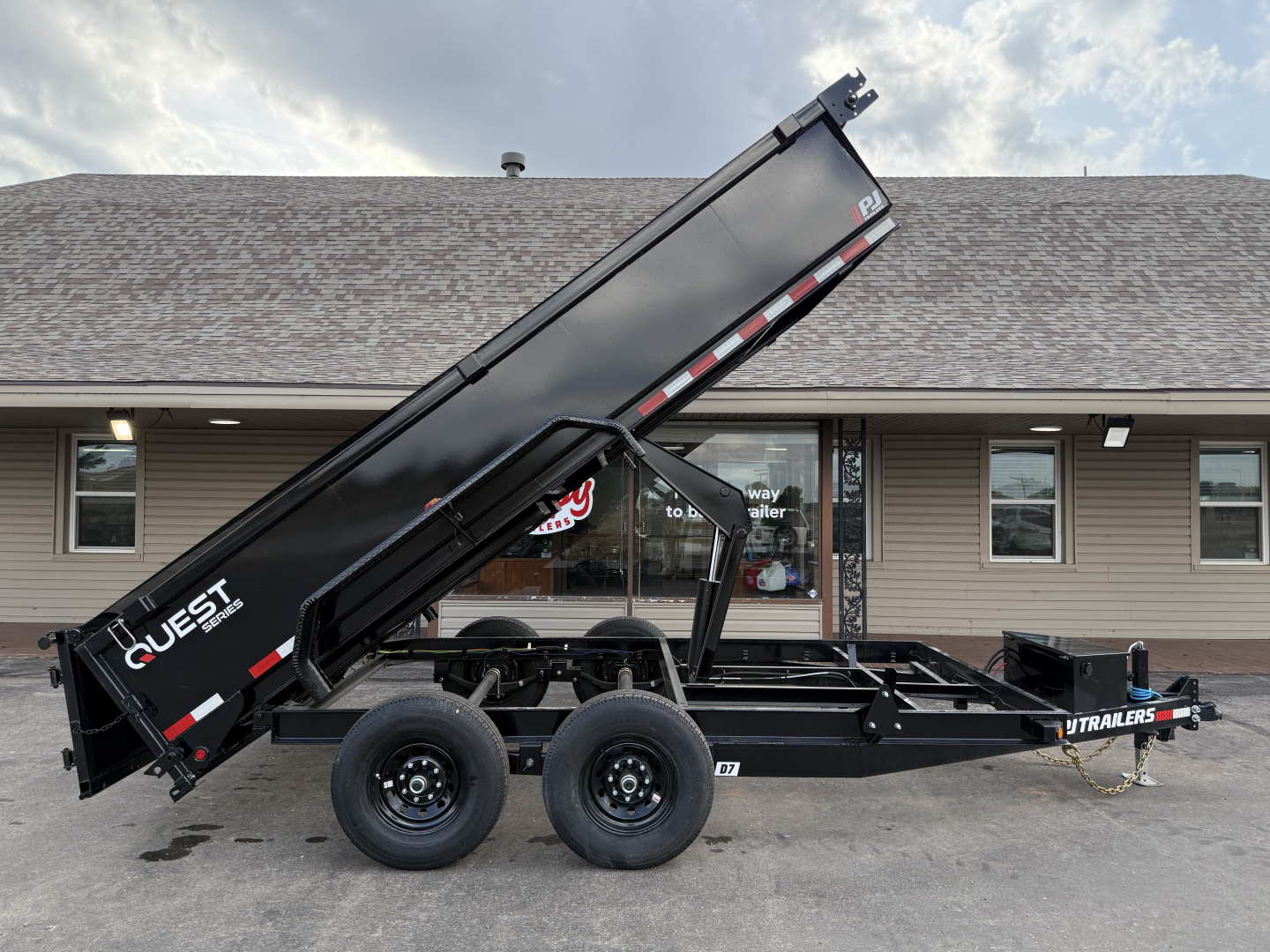 New 2026 PJ 83"x14' BP Tandem Axle Dump w/ 24" Sides – D7