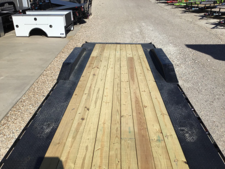 New 2026 PJ 102"x28' Gooseneck Pro-Beam Super-Wide Equipment Trailer – H7