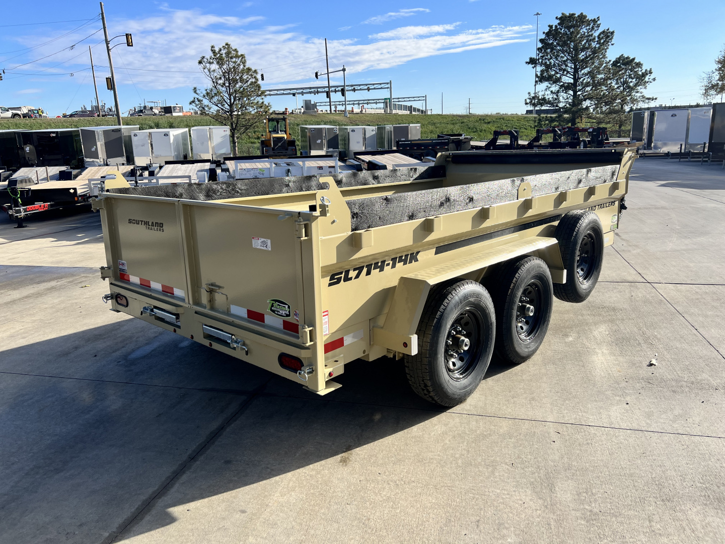 New RARE HUGE DISCOUNT NEW 2026 Southland 14ft Low Profile Dump Trailer 2-7000 lb axles =14K with Ramps