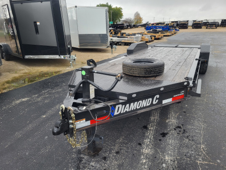 Used 2024 Diamond C Trailers LPX207 22X82