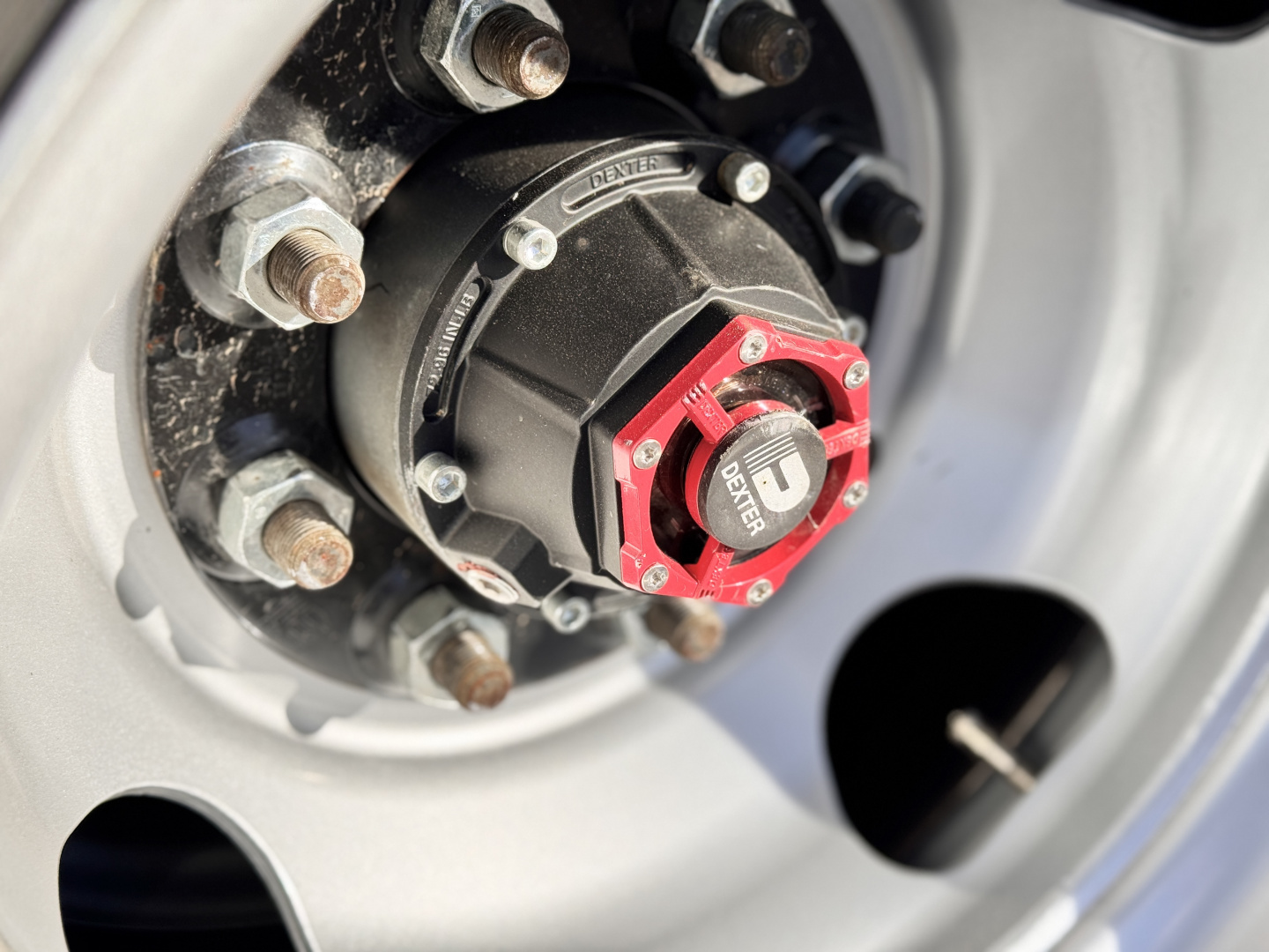 New 2026 Diamond T 8.5-32 Tandem Dual Gooseneck W/ MAXX Ramps 24K GVWR