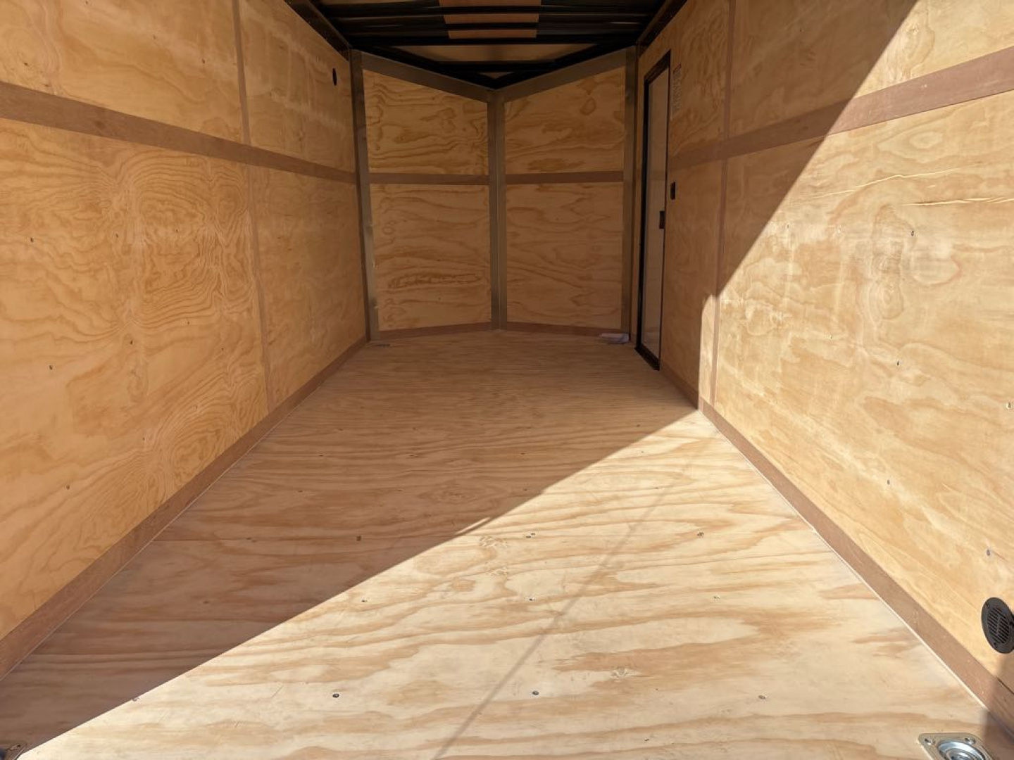 New 2026 United Trailers UJ-716TA35-8.5 Cargo / Enclosed Trailer