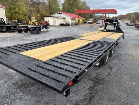 New 2026 Diamond C FMAX210 GOOSENECK TRAILER HYDRO JACKS & DOVE ALUMINUM OUTER RIMS