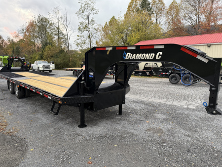 New 2026 Diamond C FMAX210 GOOSENECK TRAILER HYDRO JACKS & DOVE ALUMINUM OUTER RIMS