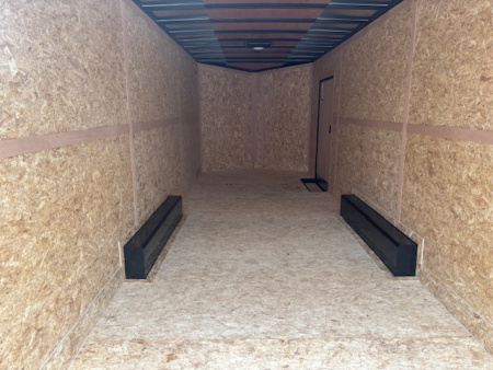 New 2026 Discovery Trailers 8.5x24 Enclosed Trailer/Car Hauler