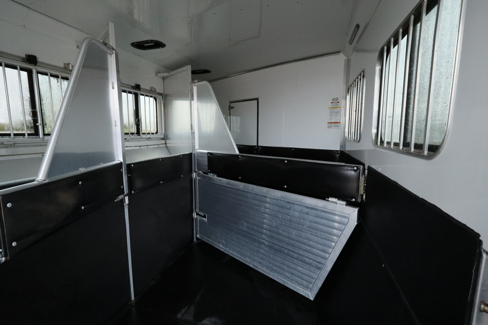 Used 2016 Sundowner 3 Horse LQ W/Slide-out Horse Trailer