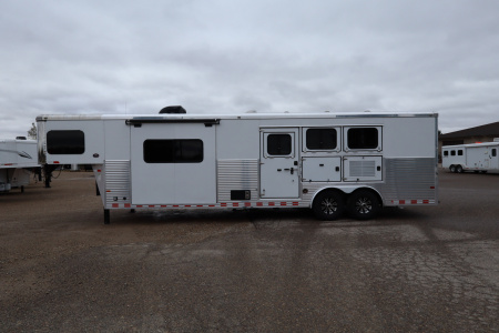 Used 2016 Sundowner 3 Horse LQ W/Slide-out Horse Trailer