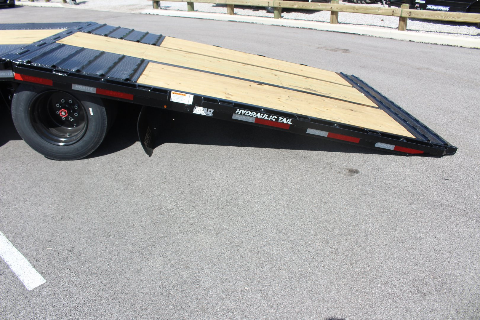 New 2026 Moritz FDGH Hydraulic Tail 40' GOOSENECK Deckover Flatbed Trailer- 25900# GVW
