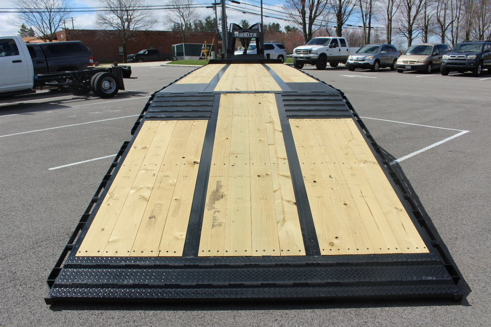 New 2026 Moritz FDGH Hydraulic Tail 40' GOOSENECK Deckover Flatbed Trailer- 25900# GVW