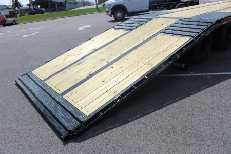 New 2026 Moritz FDGH Hydraulic Tail 40' GOOSENECK Deckover Flatbed Trailer- 25900# GVW