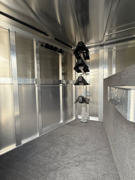 New 2026 Exiss Trailers Express CXF 4 Horse Slant Load GN Horse Trailer