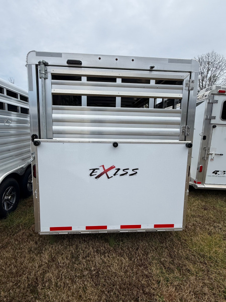 New 2026 Exiss Trailers Express CXF 4 Horse Slant Load GN w/Ramp Horse Trailer