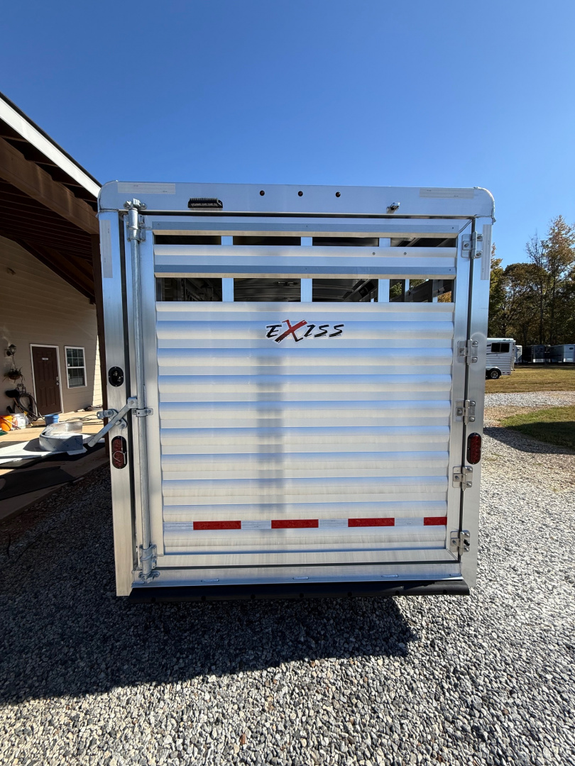 New 2026 Exiss Trailers Express CXF 3 Horse Slant Load GN Horse Trailer