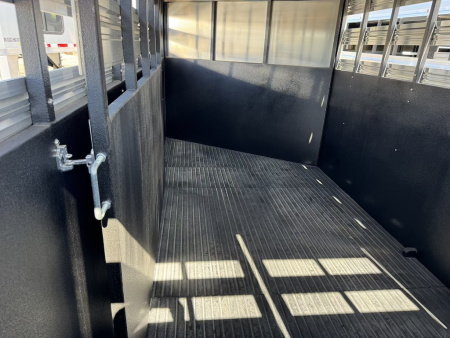 New 2025 Logan Coach Bullseye 4H Combo